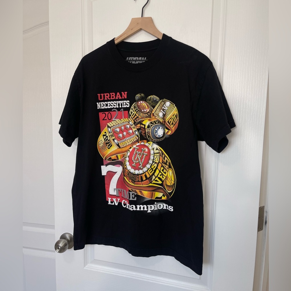 Urban Necessities Mens LV Champions T-Shirt